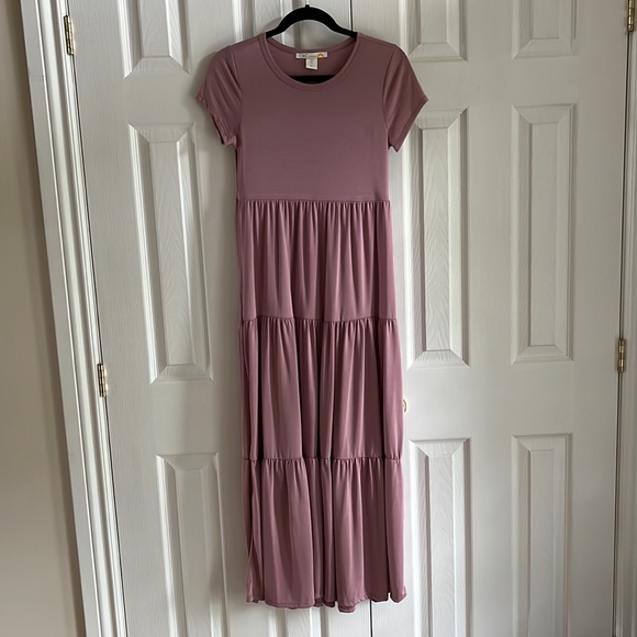 C & C California T Shirt Tiered Short Sleeve Dress in Rose Pink Size Small - Picture 1 of 7